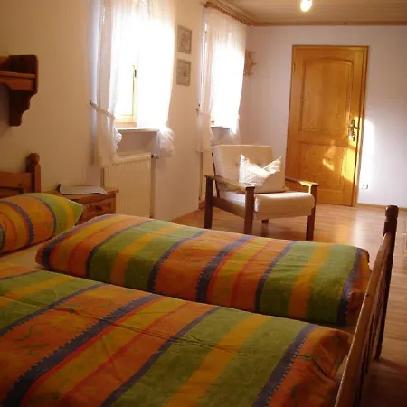 Surner Apartment *